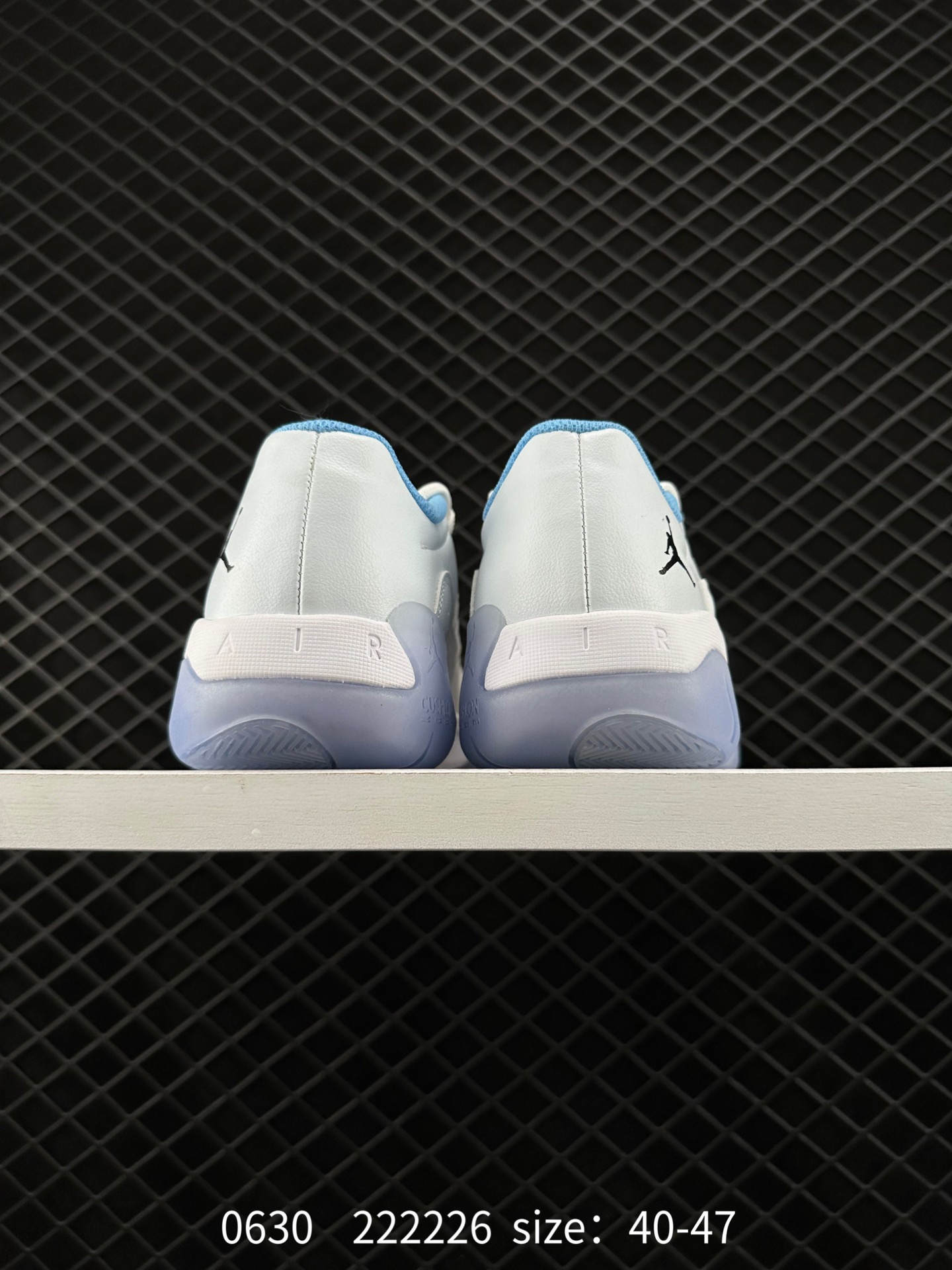 Nike Air Jordan 11 Retro Low”Concord“